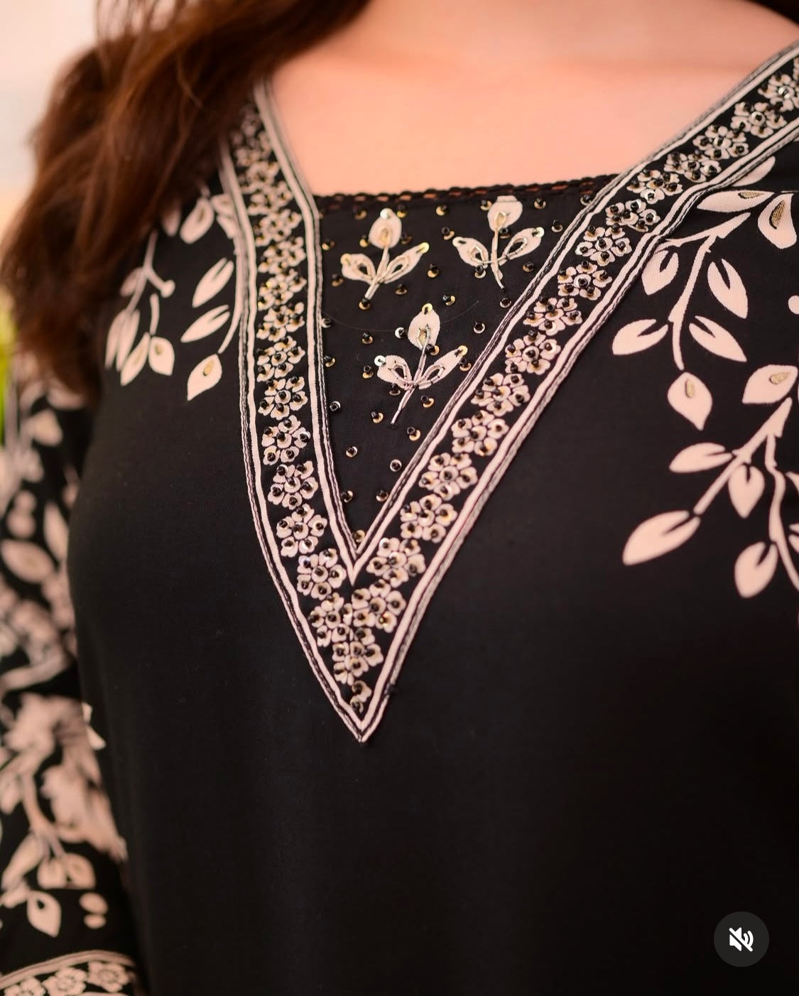2PCS EMBROIDERED LAWN SUIT